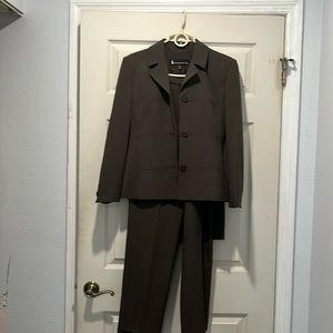 Larry Levine 4P Olive Pantsuit